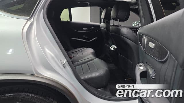 Mercedes-Benz GLC-Class 2020 — ფოტო 12/20