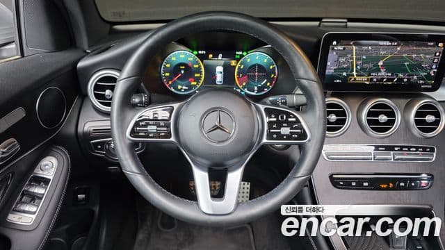 Mercedes-Benz GLC-Class 2020 — ფოტო 13/20