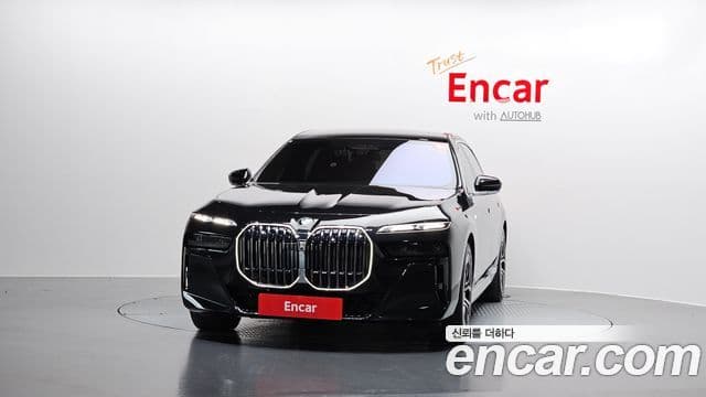 BMW 7 Series 2025 — Photo 20/33