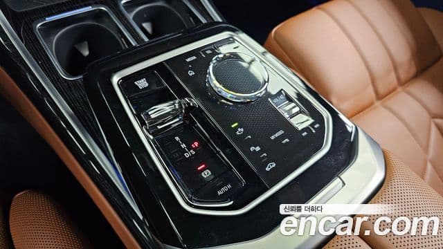 BMW 7 Series 2025 — Photo 4/33