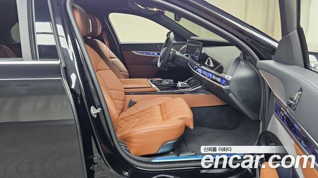 BMW 7 Series 2025 — Photo 2/33