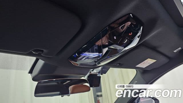 BMW 7 Series 2025 — Photo 15/33