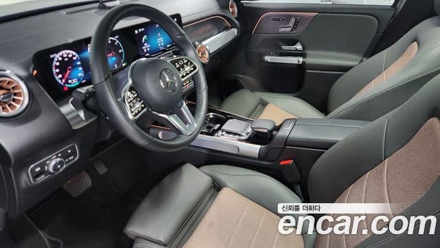 Mercedes-Benz EQB 2023 — ფოტო 2/20