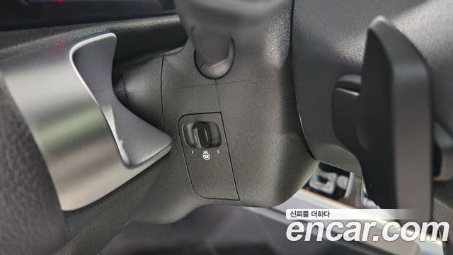 Mercedes-Benz EQB 2023 — ფოტო 16/20