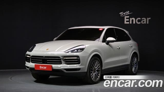 Porsche Cayenne 2022 — Photo 5/34