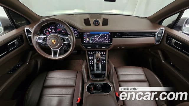 Porsche Cayenne 2022 — Photo 4/34