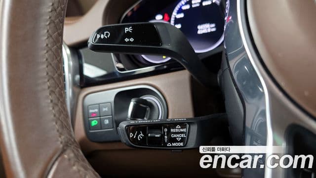 Porsche Cayenne 2022 — Photo 3/34