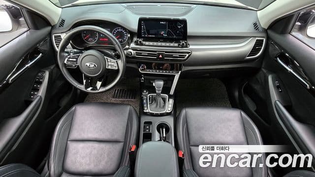 Kia Seltos 2020 — ფოტო 7/20