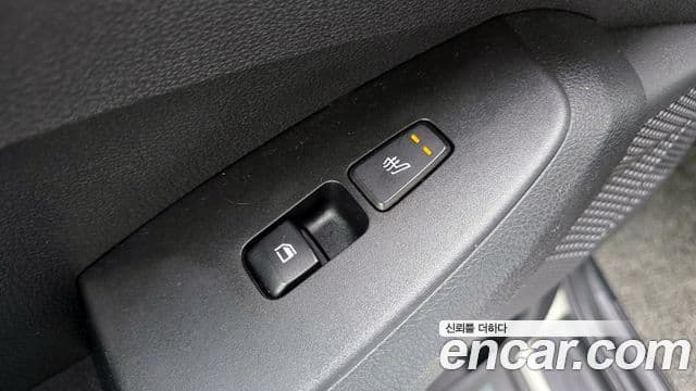Kia Seltos 2020 — ფოტო 19/20
