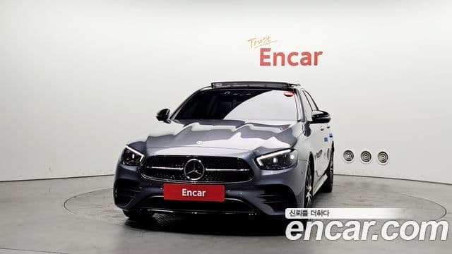 Mercedes-Benz E-Class 2023 — Şəkil 3/20