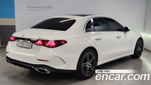 Mercedes-Benz E-Class 2025 — ფოტო 3/19