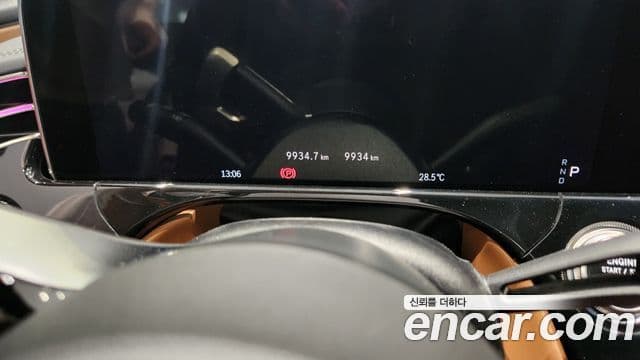 Mercedes-Benz E-Class 2025 — ფოტო 4/19