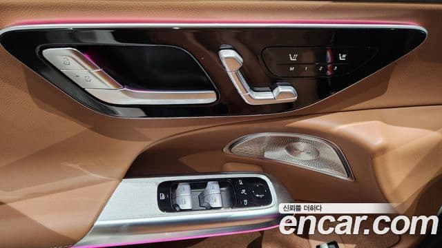 Mercedes-Benz E-Class 2025 — ფოტო 17/19