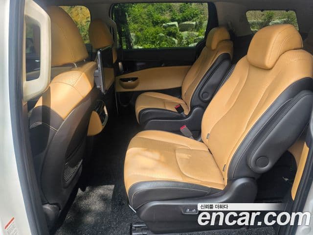 Kia Carnival 2021 — Şəkil 9/20