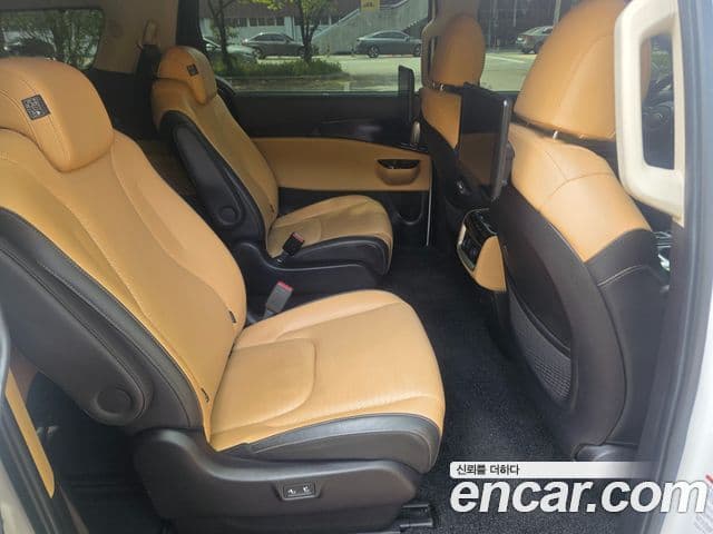 Kia Carnival 2021 — Şəkil 11/20