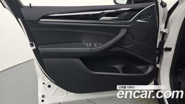 BMW X3 2023 — Photo 9/31