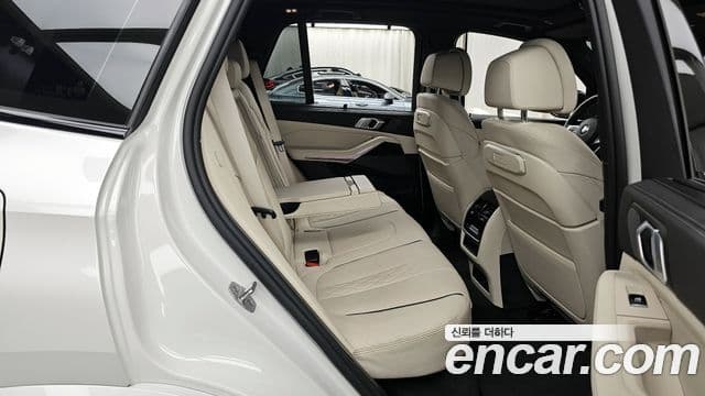 BMW X5 2025 — Фото 12/20