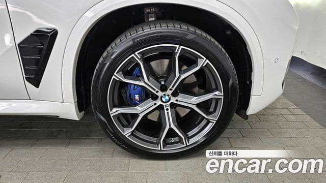 BMW X5 2025 — Photo 9/34