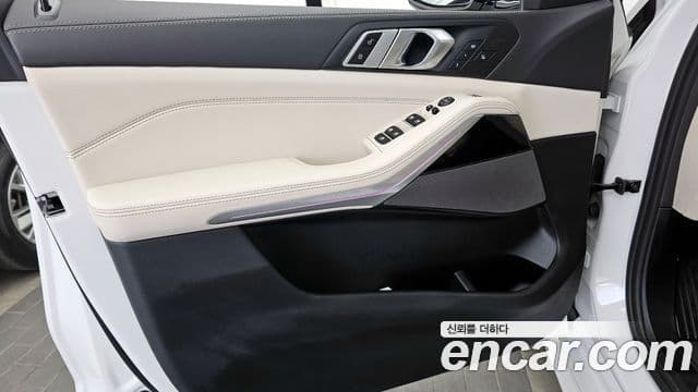BMW X5 2025 — Photo 20/34