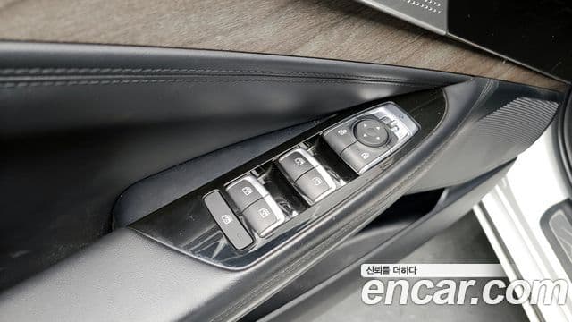 Kia K8 2021 — Şəkil 18/20