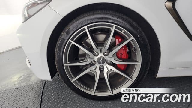 Genesis G70 2018 — Photo 3/36