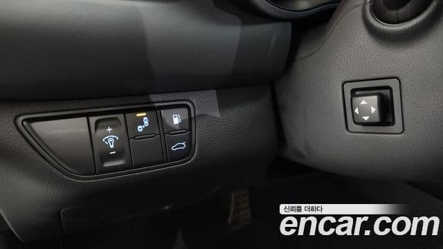 Genesis G70 2018 — Photo 25/36