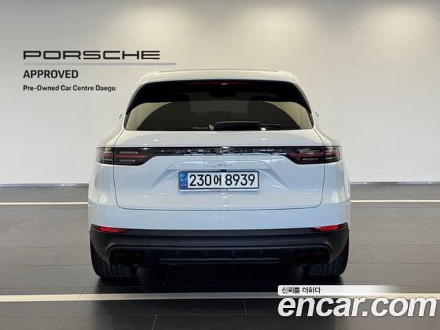 Porsche Cayenne 2023 — Photo 20/20