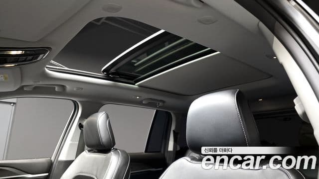 Jeep Grand Cherokee 2023 — ფოტო 16/20