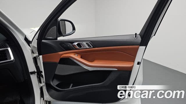 BMW X7 2025 — Photo 36/39