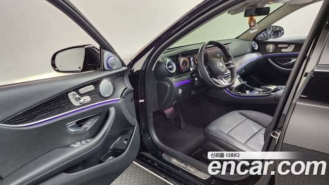 Mercedes-Benz E-Class 2018 — Фото 10/20