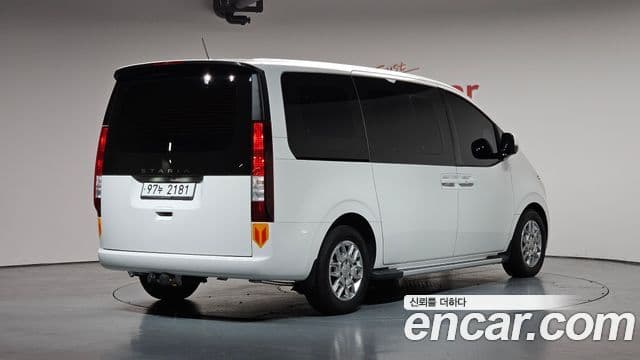 Hyundai Staria 2021 — Şəkil 1/20