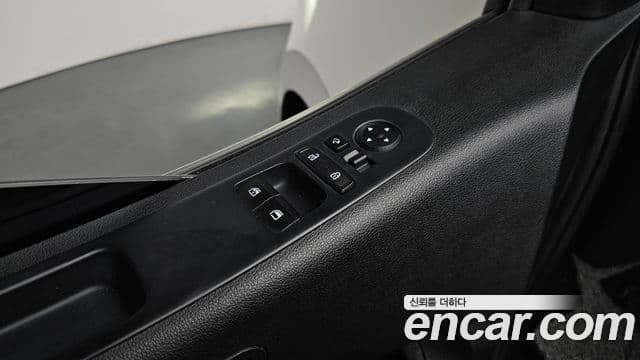 Hyundai Staria 2021 — Şəkil 16/20
