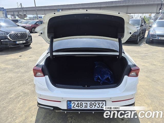 Kia K5 2021 — Şəkil 13/13