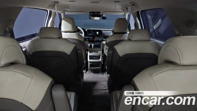 Kia Carnival 2022 — Şəkil 19/20