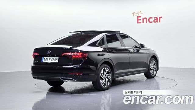 Volkswagen Jetta 2021 — Şəkil 1/20