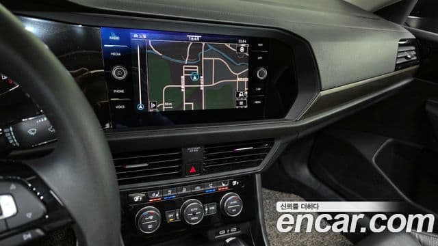 Volkswagen Jetta 2021 — Şəkil 13/20