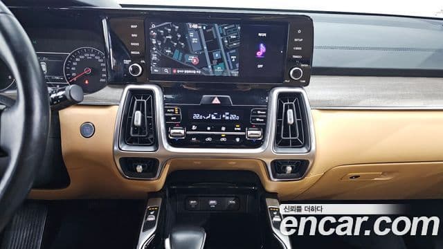 Kia Sorento 2021 — Şəkil 14/20