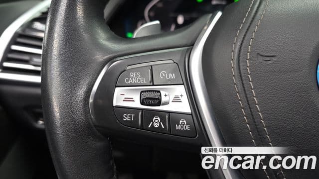 BMW X5 2022 — Photo 29/34