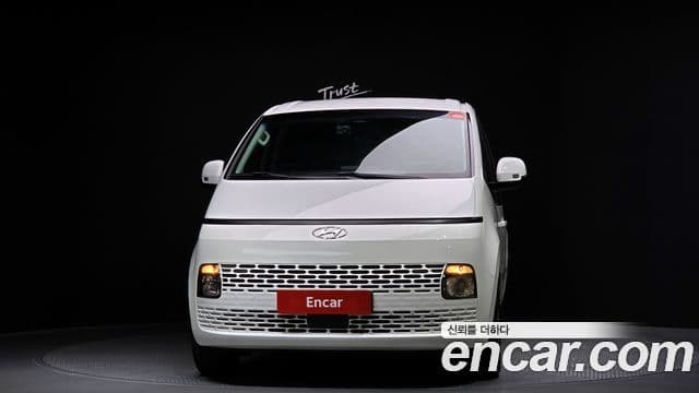 Hyundai Staria 2023 — Şəkil 3/20