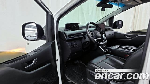 Hyundai Staria 2023 — Şəkil 10/20