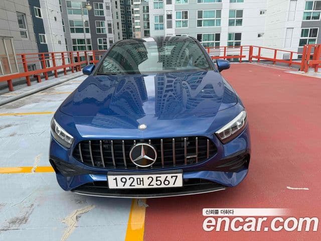 Mercedes-Benz A-Class 2025 — Photo 5/5