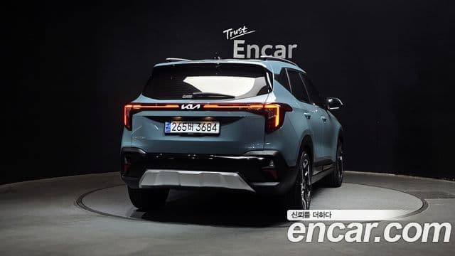 Kia Seltos 2024 — ფოტო 4/20