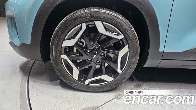 Kia Seltos 2024 — ფოტო 5/20