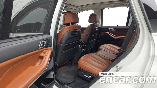 BMW X5 2022 — Фото 11/20