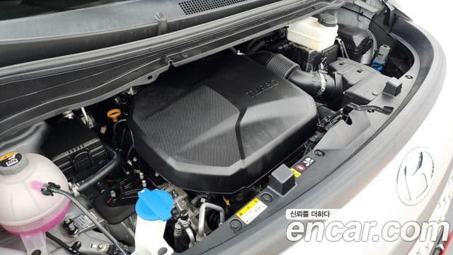 Hyundai Staria 2023 — Фото 6/20