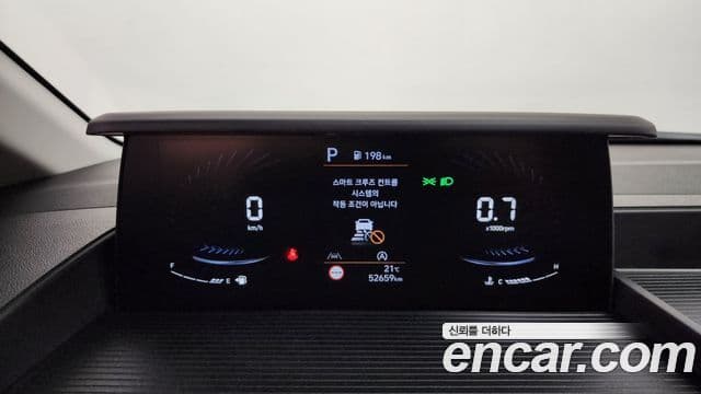 Hyundai Staria 2023 — Фото 8/20
