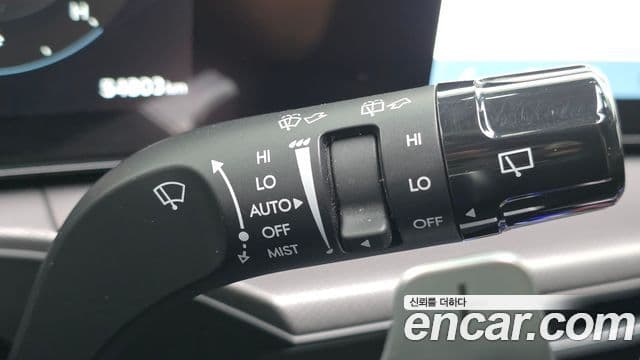 Hyundai Santa Fe 2023 — Фото 18/20