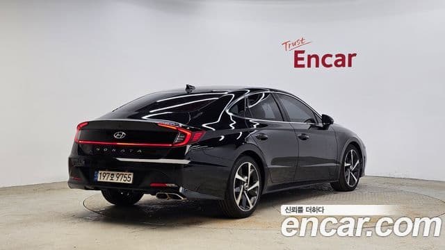 Hyundai Sonata 2022 — ფოტო 2/20