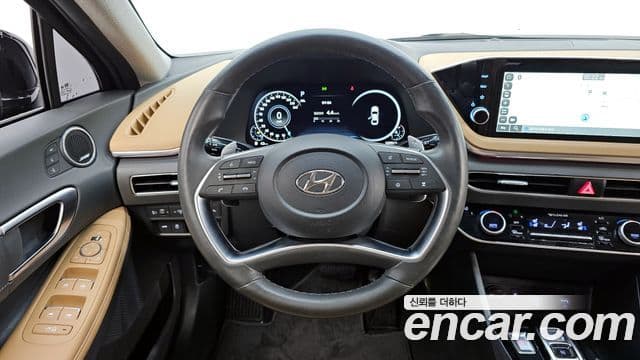 Hyundai Sonata 2022 — ფოტო 12/20