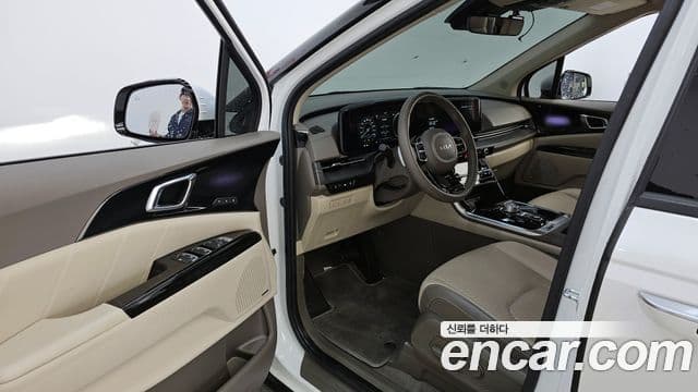 Kia Carnival 2023 — ფოტო 10/20
